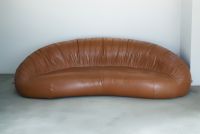 Ensemble Pangolin d'Egg par les designers sud-africains Greg et Roche Dry