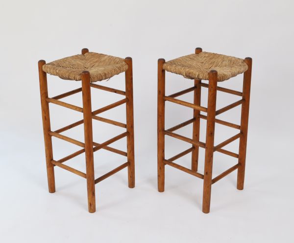 Paire de tabourets de Charlotte Perriand (1903-1999)