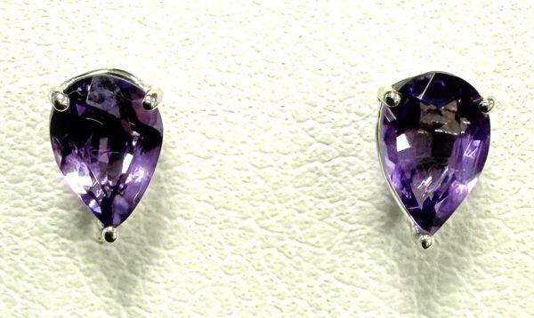 Paire de boutons d'oreilles - Améthystes poire