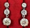 Paire de beaux pendants d'oreilles en diamants