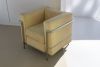 Fauteuil vintage dans le goût du modèle LC2 de Le Corbusier (1887-1965)