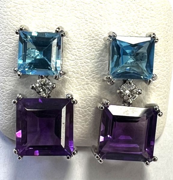 Paire de pendants d'oreilles Améthystes et Topazes