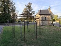 Grande gloriette en fer forgé