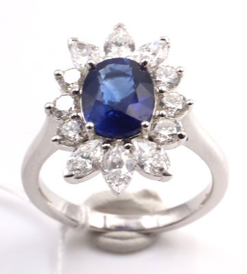 Importante Bague centrée d'un saphir de Ceylan Naturel