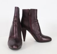 PRADA - Paire de chaussures 