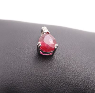 Pendentif Rubis poire