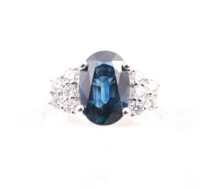 Bague en or blanc 18K