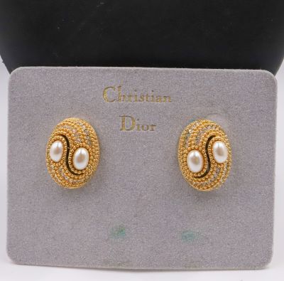Boucles d’oreilles ovales Christian DIOR