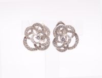 CHANEL - Paire de boucles d’oreilles clip modèle 
