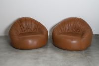 Ensemble Pangolin d'Egg par les designers sud-africains Greg et Roche Dry
