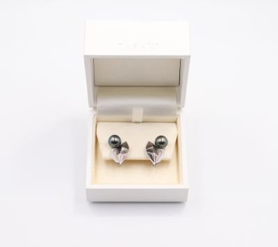 Tasaki - Paire de Boucles d‘oreilles