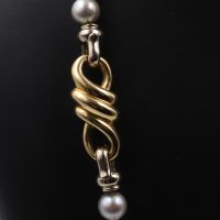 Collier de perles grises du Japon