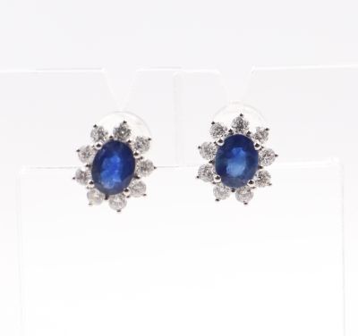 Paire de boutons d'oreilles - Fleurs saphirs