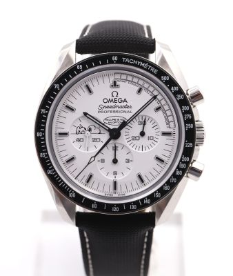 OMEGA Speedmaster Moonwatch Snoopy 45th Anniversary Appolo 13 vers 2016