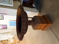 Paire de grandes vasques en fonte