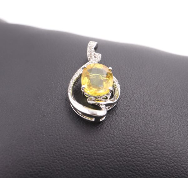 Pendentif Saphir jaune