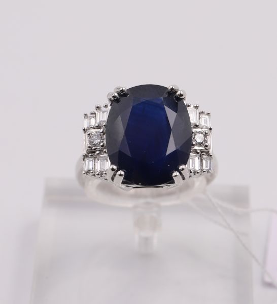 Importante bague saphir