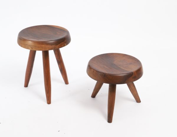 Tabourets dans le goût de Charlotte Perriand (1903-1999)