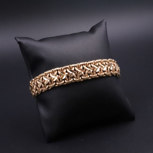 Bracelet