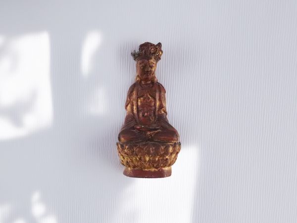 Petit buddha patine rouge