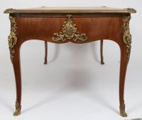 Bureau plat dit de 