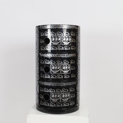 Keith Haring (1958-1990) Pop Shop storage fifth wheel Attr à